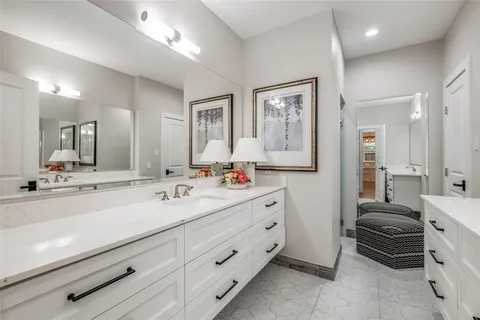 $699,000 | 734 North Montclair Avenue, Dallas, TX 75208