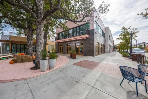 $699,000 | 734 North Montclair Avenue, Dallas, TX 75208