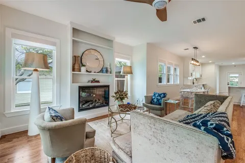 $699,000 | 734 North Montclair Avenue, Dallas, TX 75208