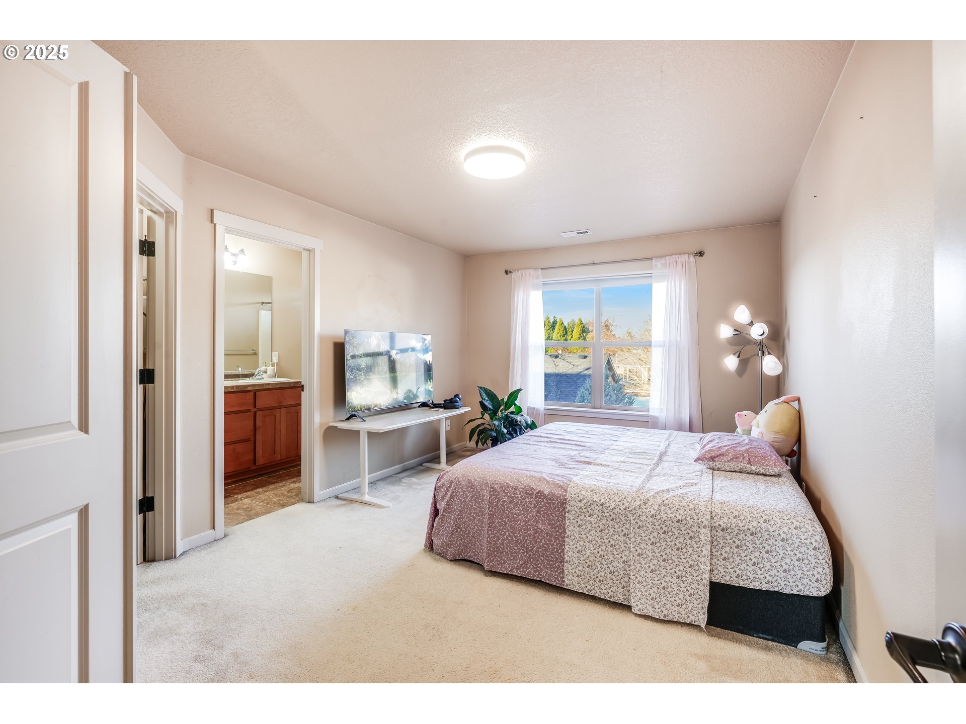 2981 Southwest 187th Avenue Beaverton, OR 97003 - Photo 10 of 34