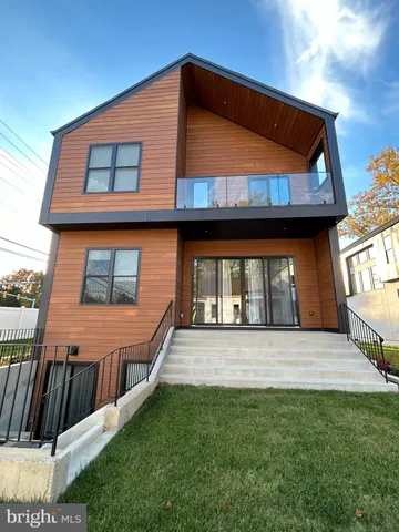 $1,400,000 | 9338 Lee Street, Burke, VA 22015