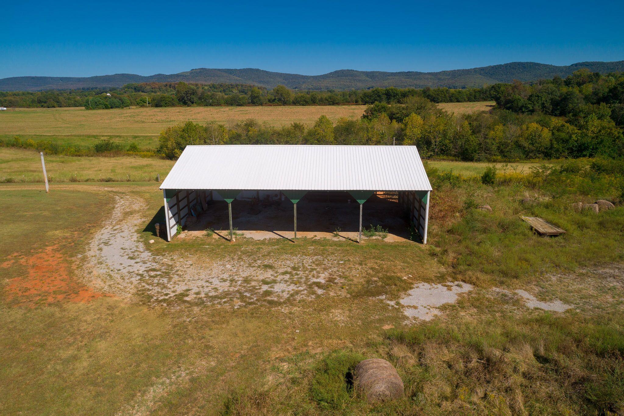1 Hickory Grove Road Huntland, TN 37345 - Photo 2 of 27 Gallery Image 2