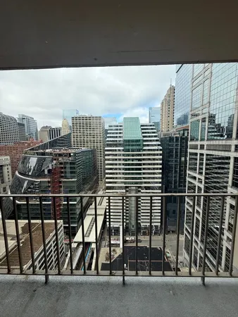 $2,378 | 200 North Dearborn Street, Unit 2801, Chicago, IL 60601