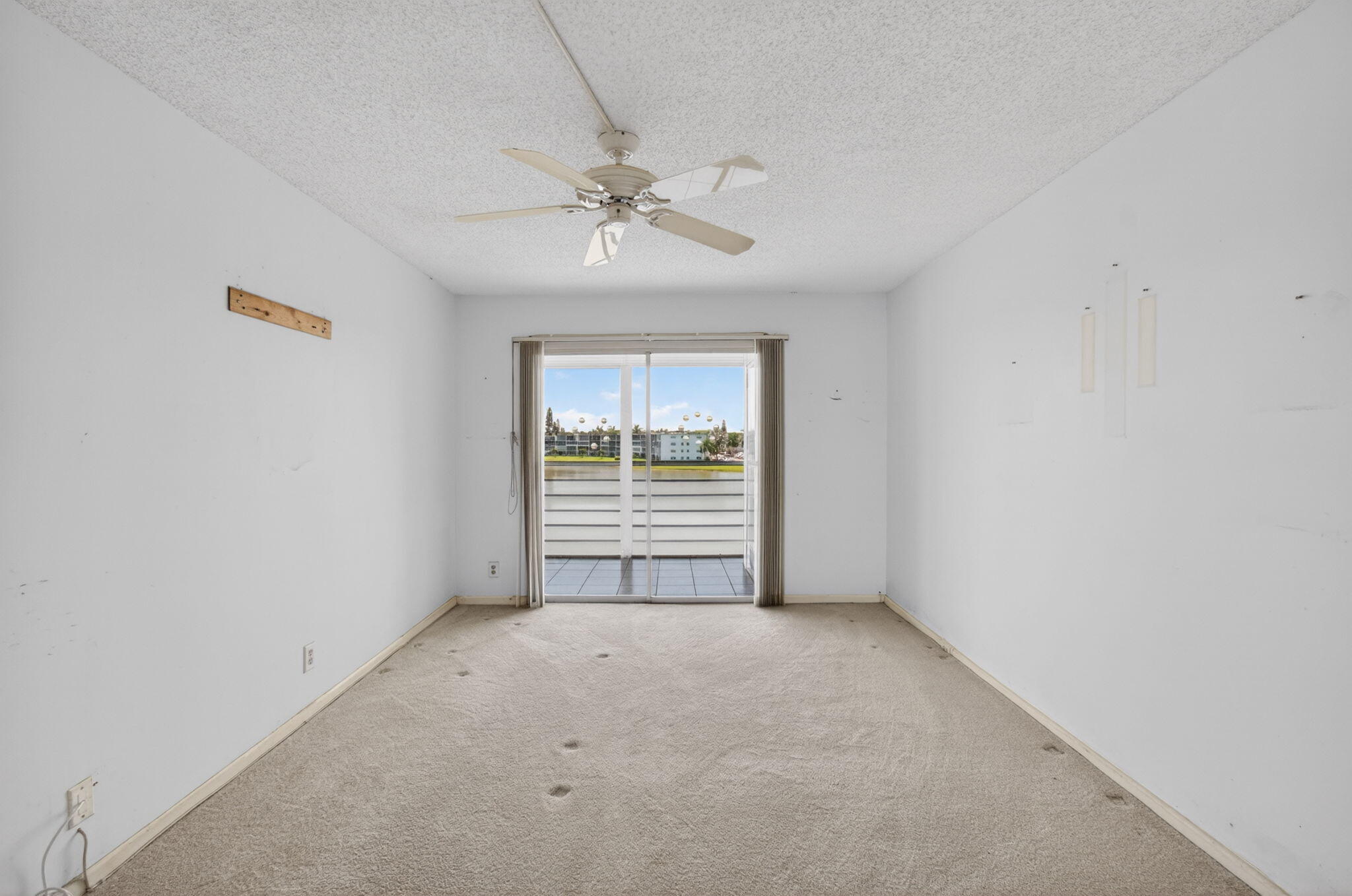 4059 Guildford East Boca Raton, FL 33434 - Photo 38 of 101 45-web-or-mls-DSC_8215