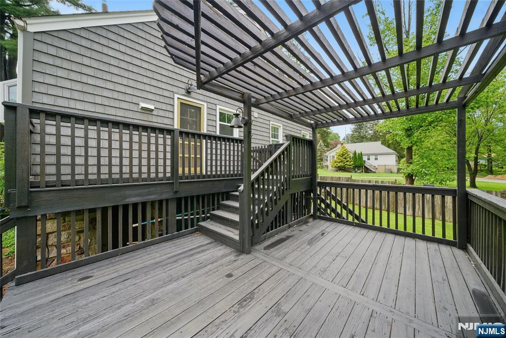 351 Franklin Road Denville, NJ 07834 - Photo 40 of 45 a view of entryway with wooden floor