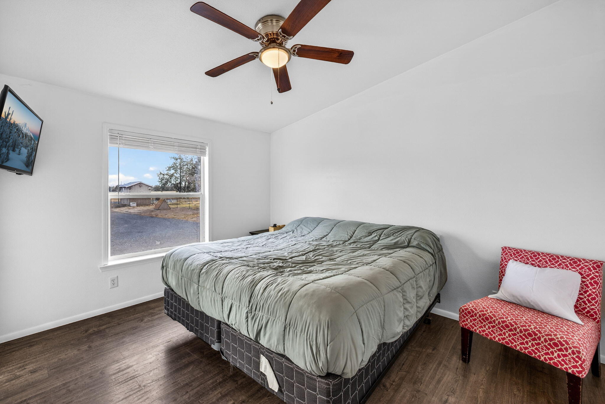 63493 Gentry Loop Bend, OR 97701 - Photo 20 of 41 2026_01_07_63493_gentry_loop-21