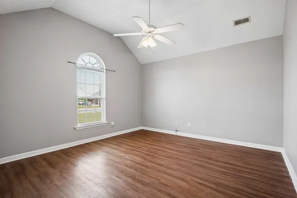 $1,950 | 2934 Ridgewood Drive, Christiana, TN 37037