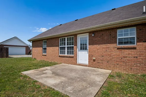 $1,950 | 2934 Ridgewood Drive, Christiana, TN 37037