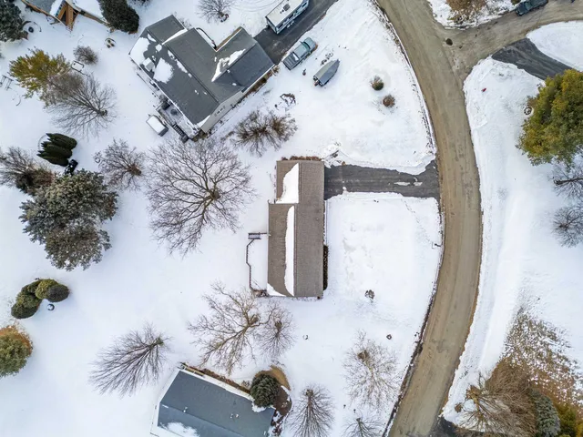 $225,000 | 136 Lake Summerset Road, Lake Summerset, IL 61019