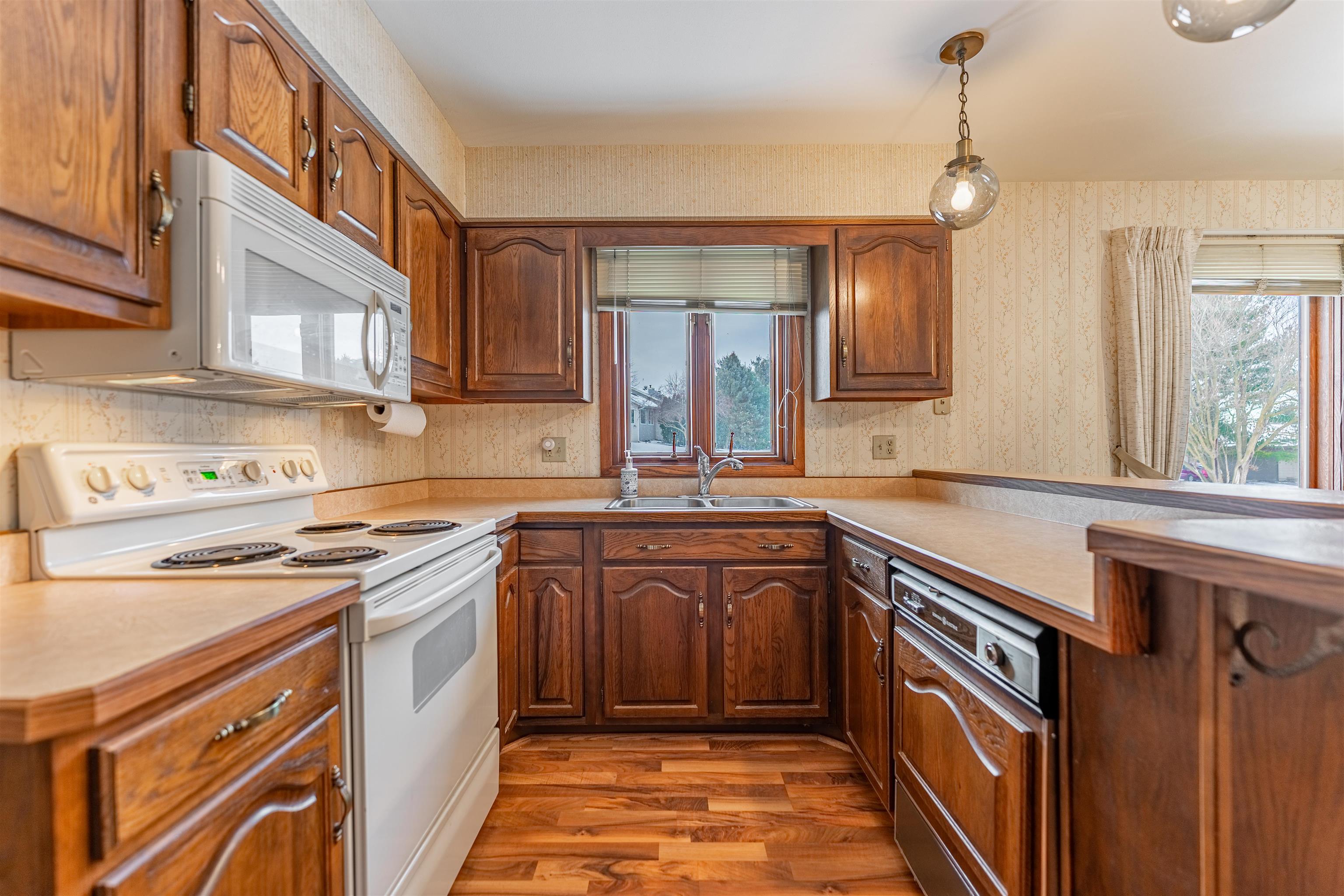 136 Lake Summerset Road Lake Summerset, IL 61019 - Photo 7 of 38