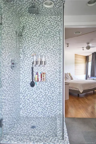 a en suite bathroom with a toilet