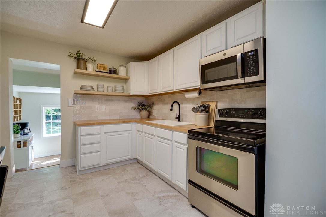 4908 Manchester Road Franklin, OH 45005 - Photo 10 of 26 Gallery Image 10