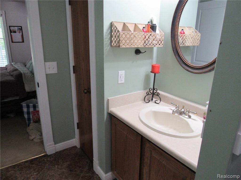 2862 County Farm Road Howell, MI 48843 - Photo 19 of 30 IMG_2383.JPG