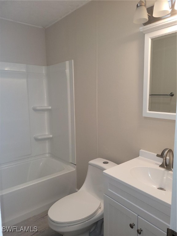 2371 County Road 78 LaBelle, FL 33935 - Photo 13 of 17 a bathroom with a toilet sink and bathtub