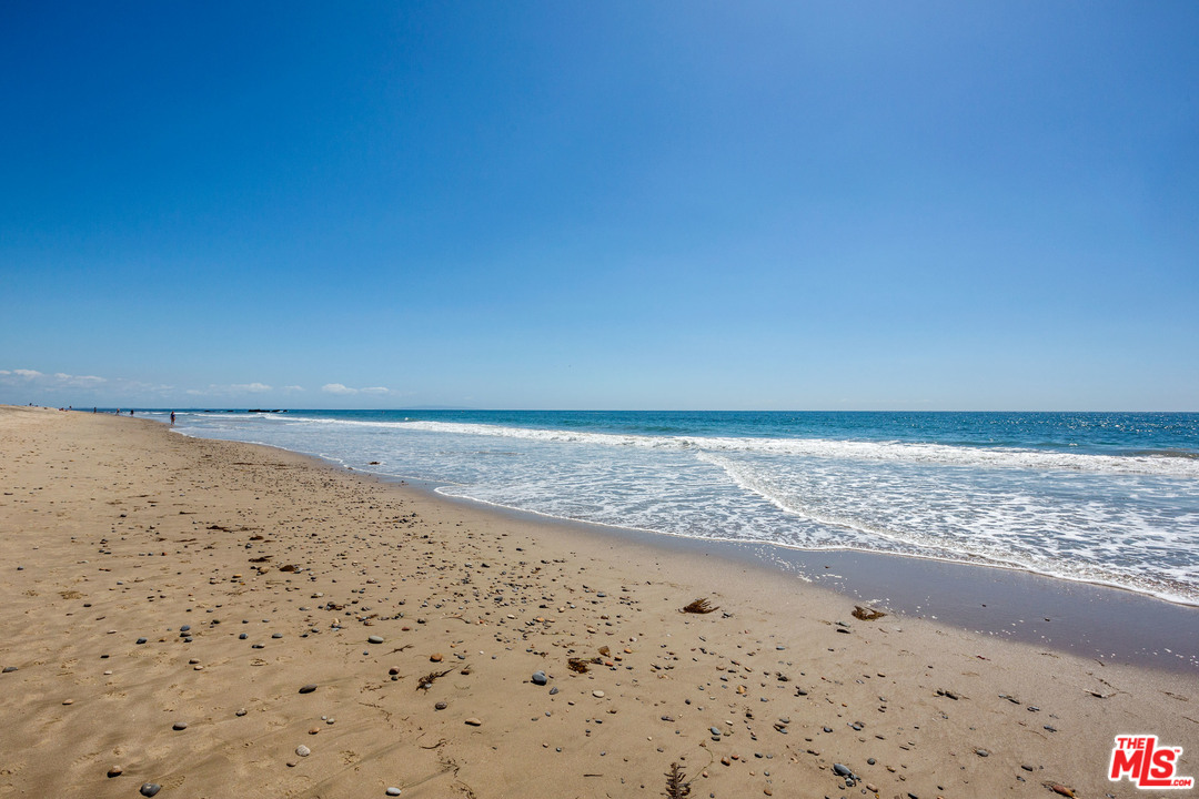 23530 Malibu Colony Road Malibu, CA 90265 - Photo 2 of 47