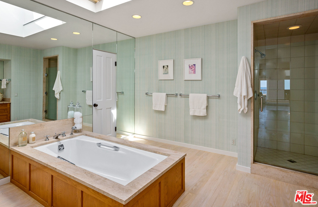 23530 Malibu Colony Road Malibu, CA 90265 - Photo 38 of 47