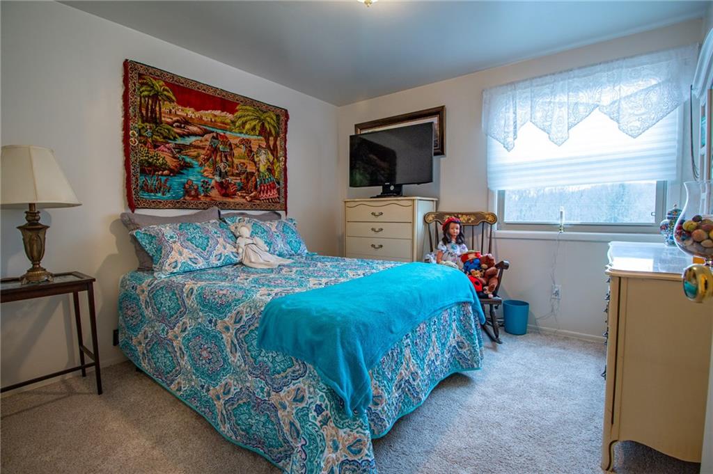 153 Saunders Station Road Trafford, PA 15085 - Photo 14 of 23 Gallery Image 14