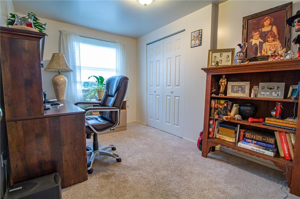153 Saunders Station Road Trafford, PA 15085 - Photo 15 of 23 Gallery Image 15