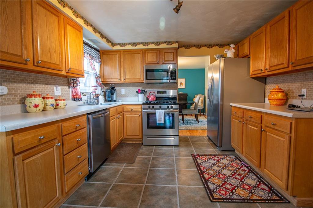 153 Saunders Station Road Trafford, PA 15085 - Photo 5 of 23 Gallery Image 5
