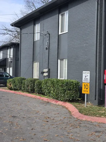 $1,050 | 550 Harding Place, Unit E120, Nashville, TN 37211