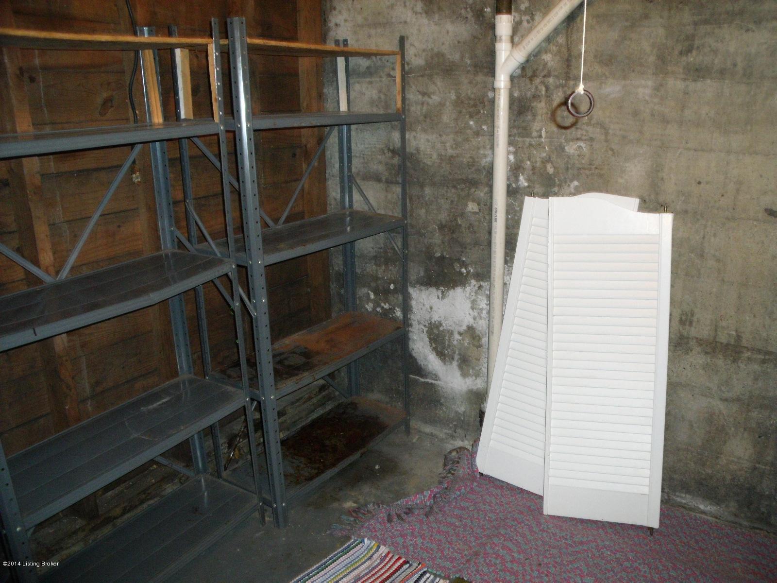 319 Robin Road Elizabethtown, KY 42701 - Photo 21 of 26 Basement area