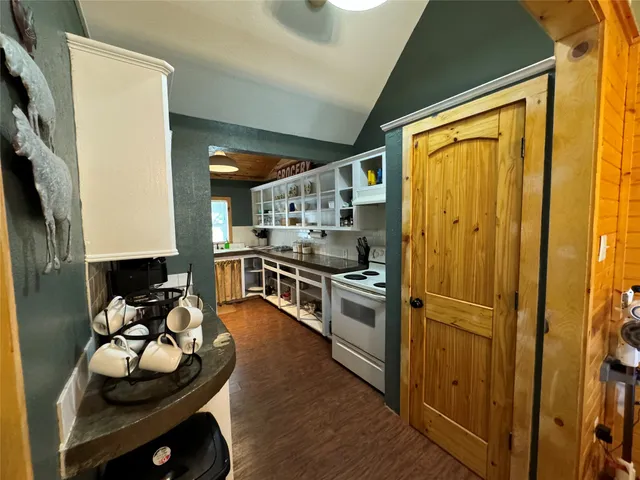 a view of entryway with livingroom and furniture