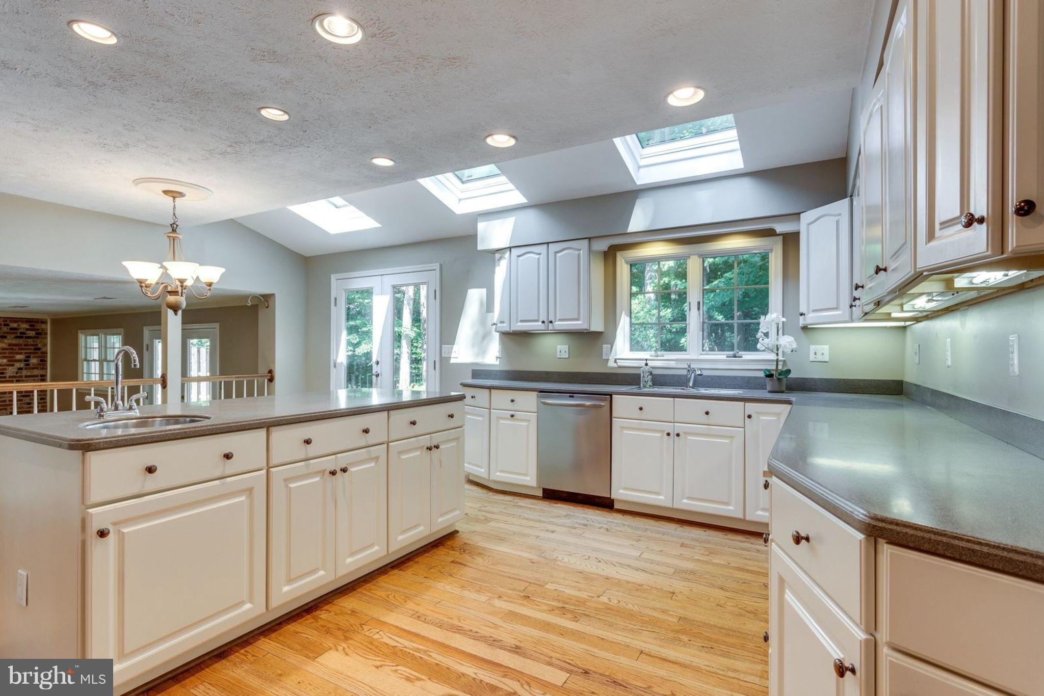 7314 Jenna Road Springfield, VA 22153 - Photo 5 of 30 Large Kitchen w/Island & new skylights