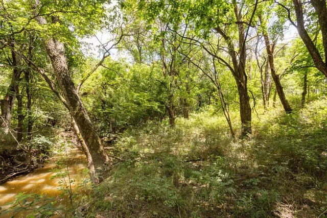 $418,700 | 1 90th Lane, Liberal, MO 64762