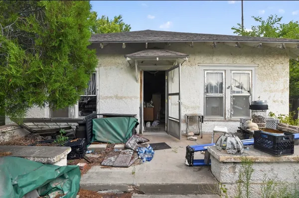 $25,000 | 201 East 2nd Street, Higgins, TX 79046