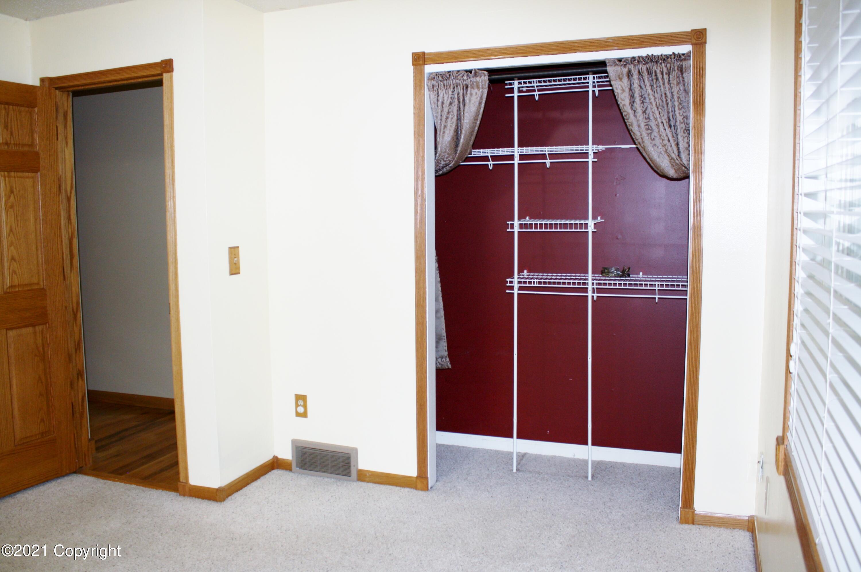 5304 Van Ripper Street Gillette, WY 82718 - Photo 65 of 107 Gallery Image 65