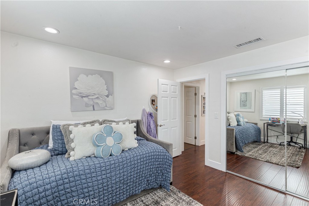 834 South Riverside Avenue Rialto, CA 92376 - Photo 21 of 30 Bedroom 3