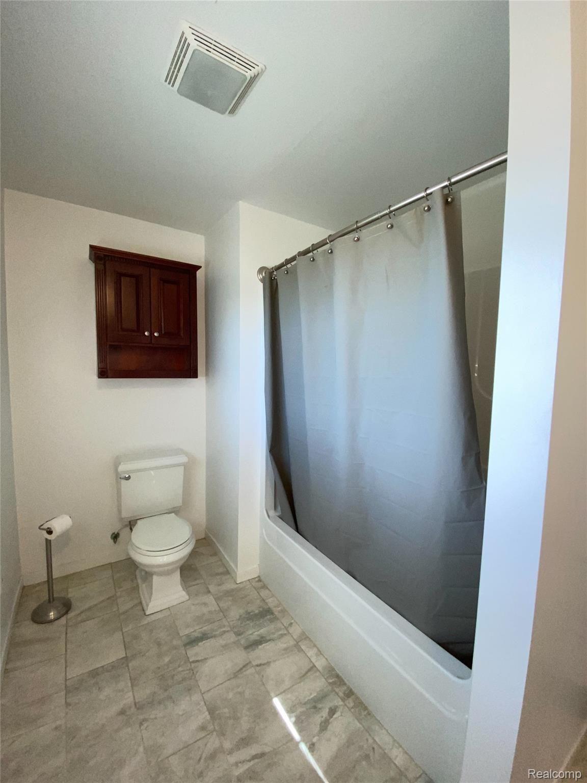 4171 West Thompson Road Linden, MI 48451 - Photo 33 of 46 Thompson-48.jpg