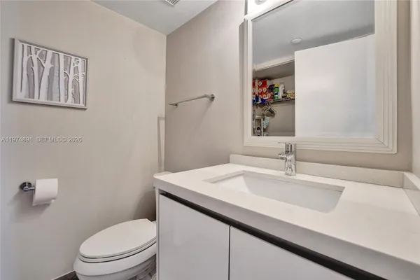 $4,000 | 19101 Northeast 36th Court, Unit 3002, Aventura, FL 33180