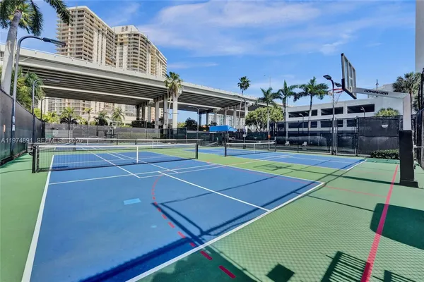 $4,000 | 19101 Northeast 36th Court, Unit 3002, Aventura, FL 33180