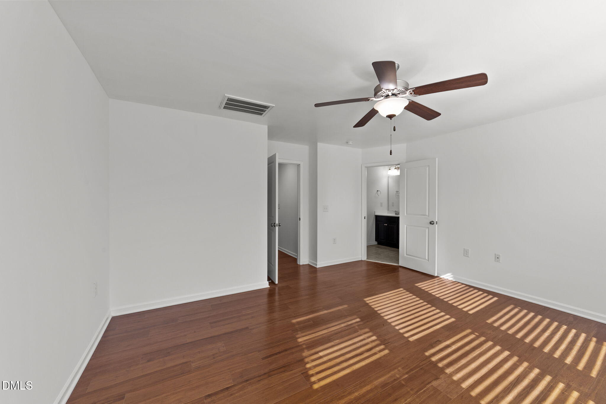 115 Writing Rock Place Apex, NC 27539 - Photo 16 of 35 38-web-or-mls-VB4A5889