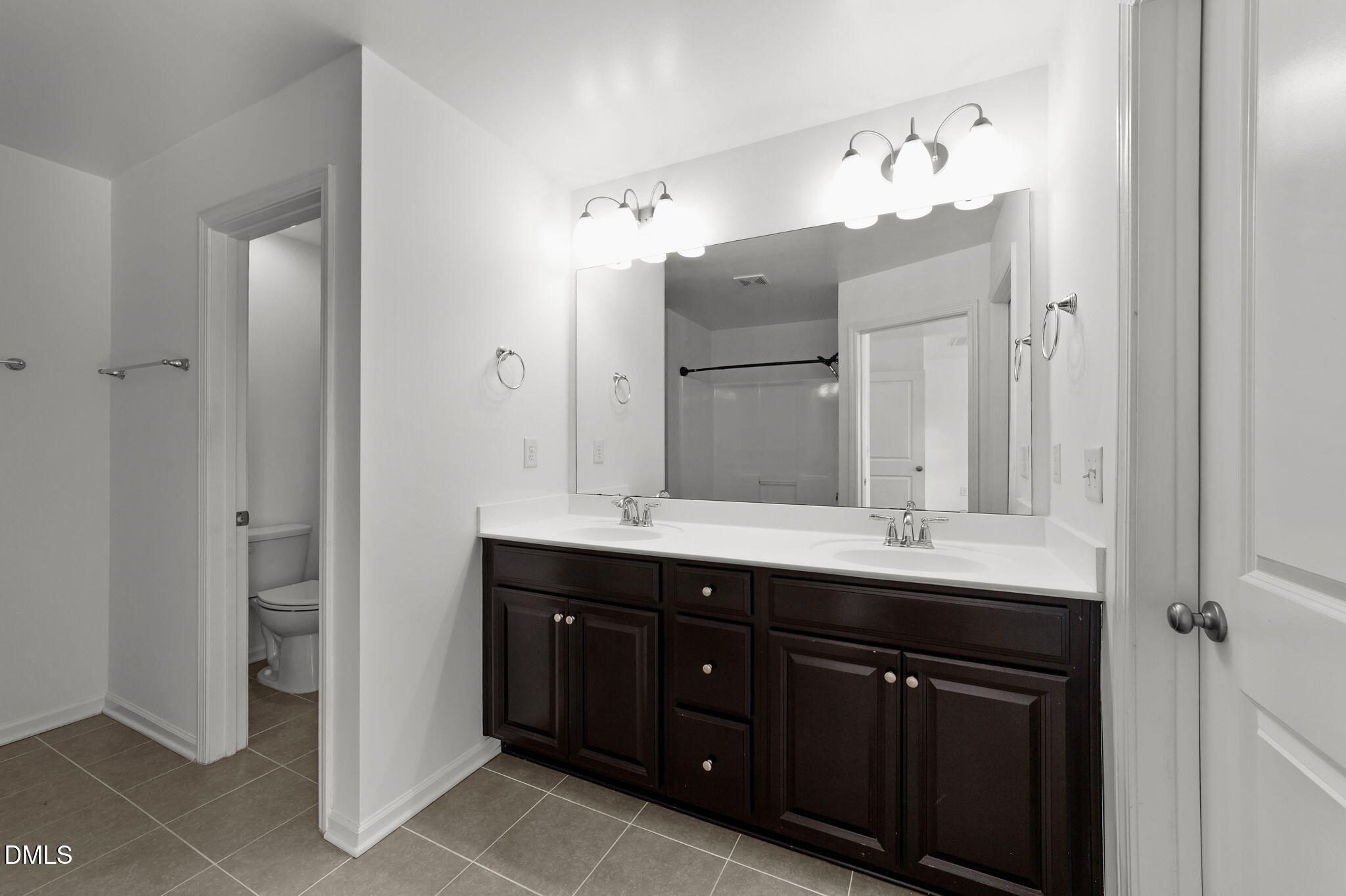 115 Writing Rock Place Apex, NC 27539 - Photo 18 of 35 40-web-or-mls-VB4A5895