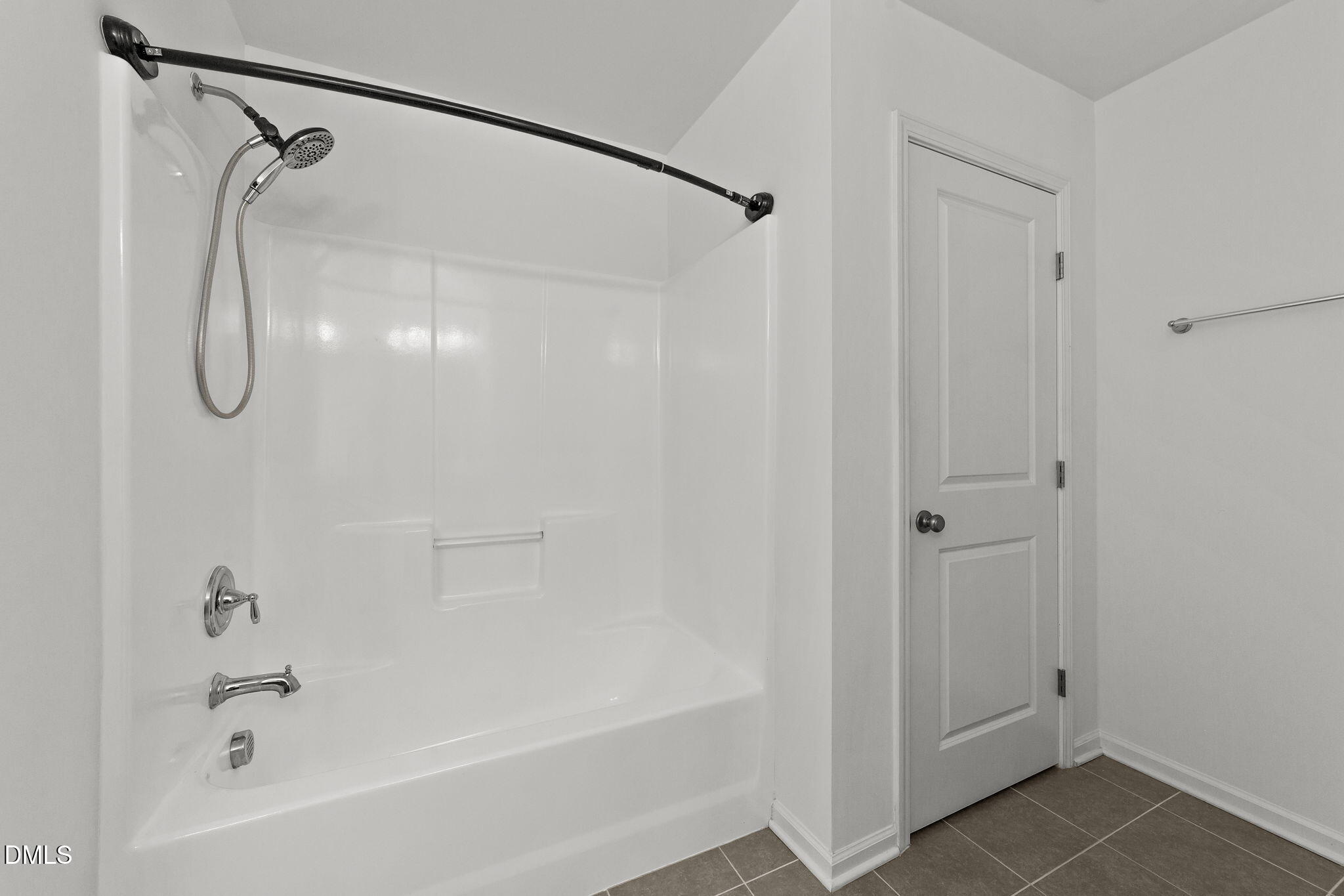 115 Writing Rock Place Apex, NC 27539 - Photo 19 of 35 41-web-or-mls-VB4A5898