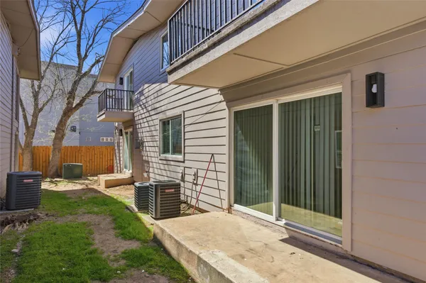 $995 | 2705 Windswept Cove, Unit 101, Austin, TX 78745