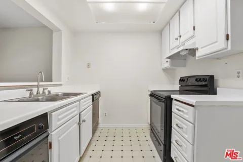 $296,804 | 501 North Palisades Drive, Unit 103, Pacific Palisades, CA 90272