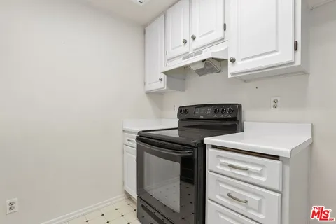 $296,804 | 501 North Palisades Drive, Unit 103, Pacific Palisades, CA 90272