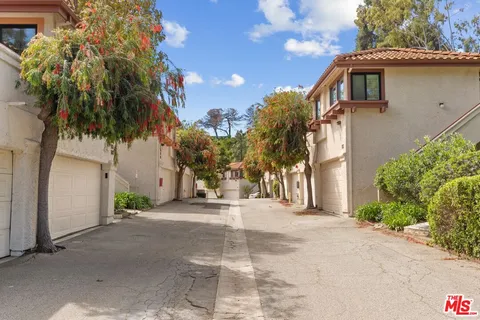 $296,804 | 501 North Palisades Drive, Unit 103, Pacific Palisades, CA 90272