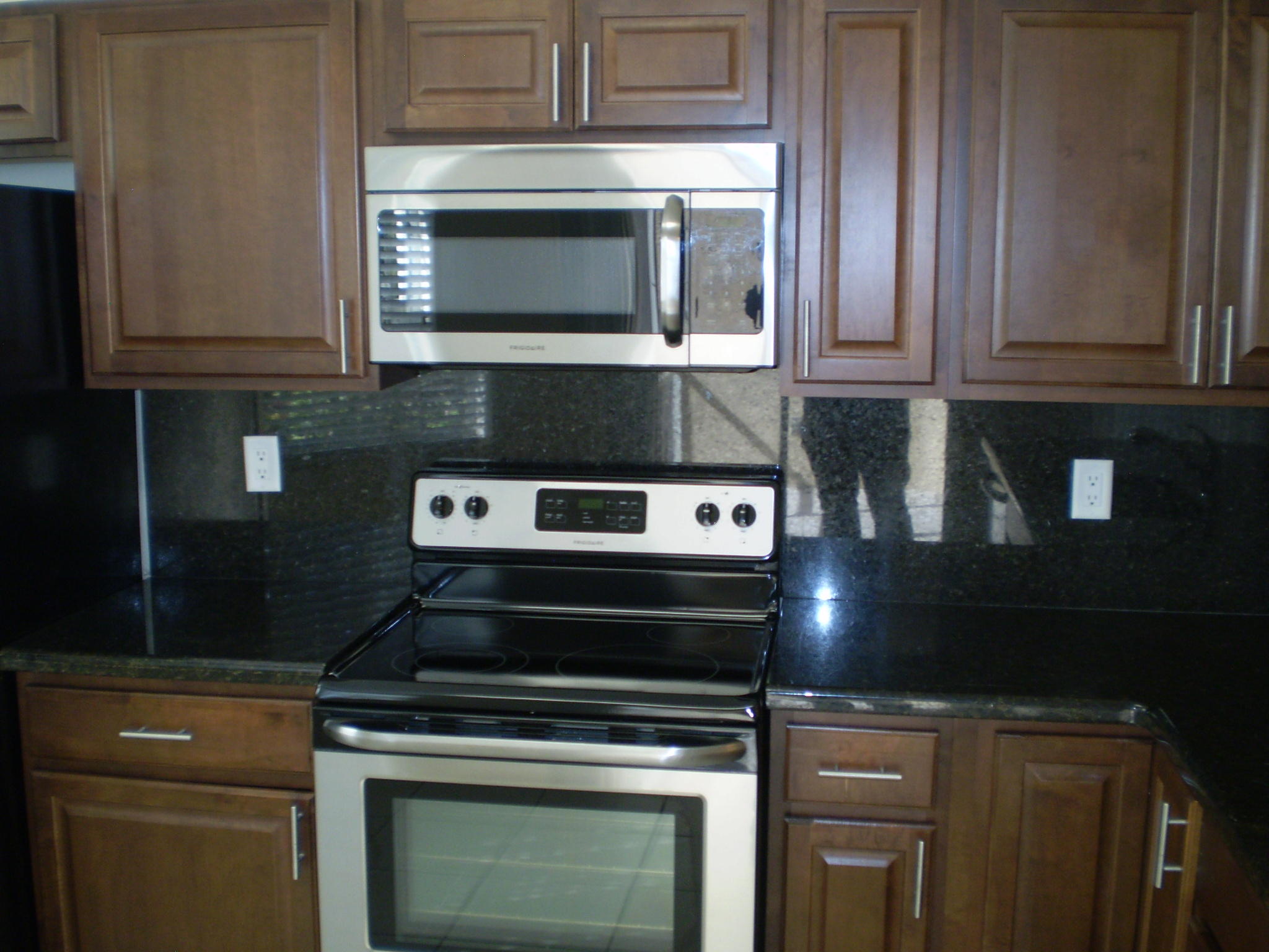 6590 Via Regina Boca Raton, FL 33433 - Photo 3 of 16 P1030006