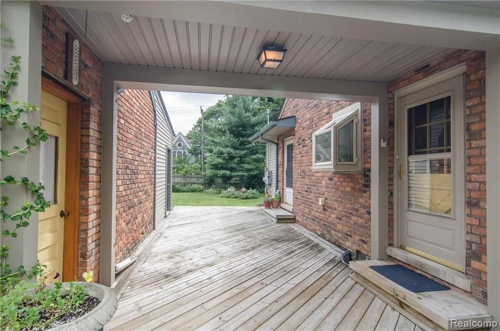 1248 East Maple Road Birmingham, MI 48009 - Photo 32 of 49
