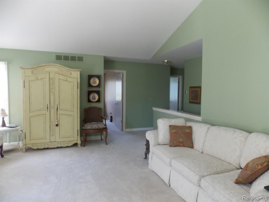 1580 Colony Drive Rochester Hills, MI 48307 - Photo 12 of 28