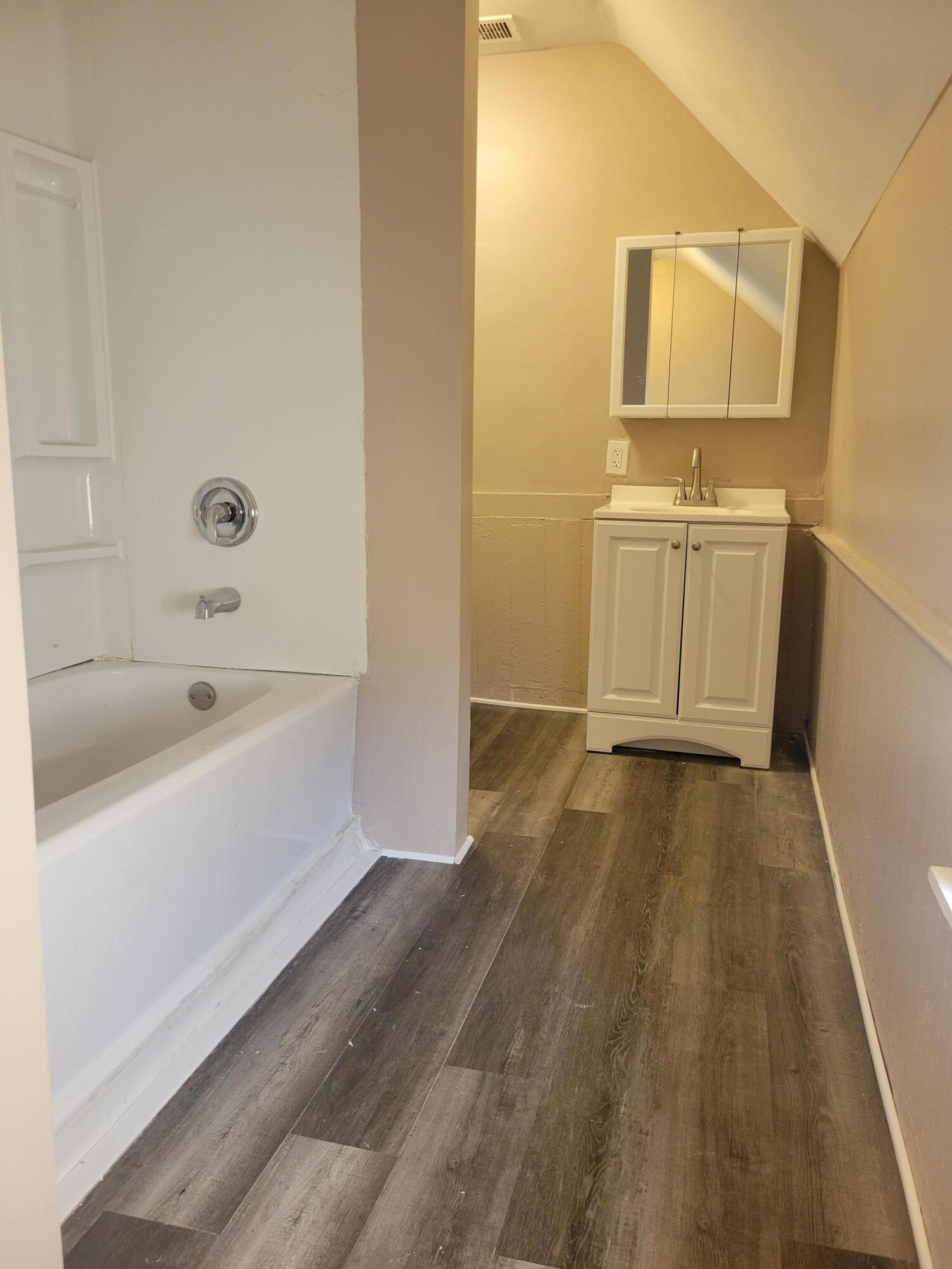 3905 Wabash Street Detroit, MI 48208 - Photo 14 of 15 20231030_121614