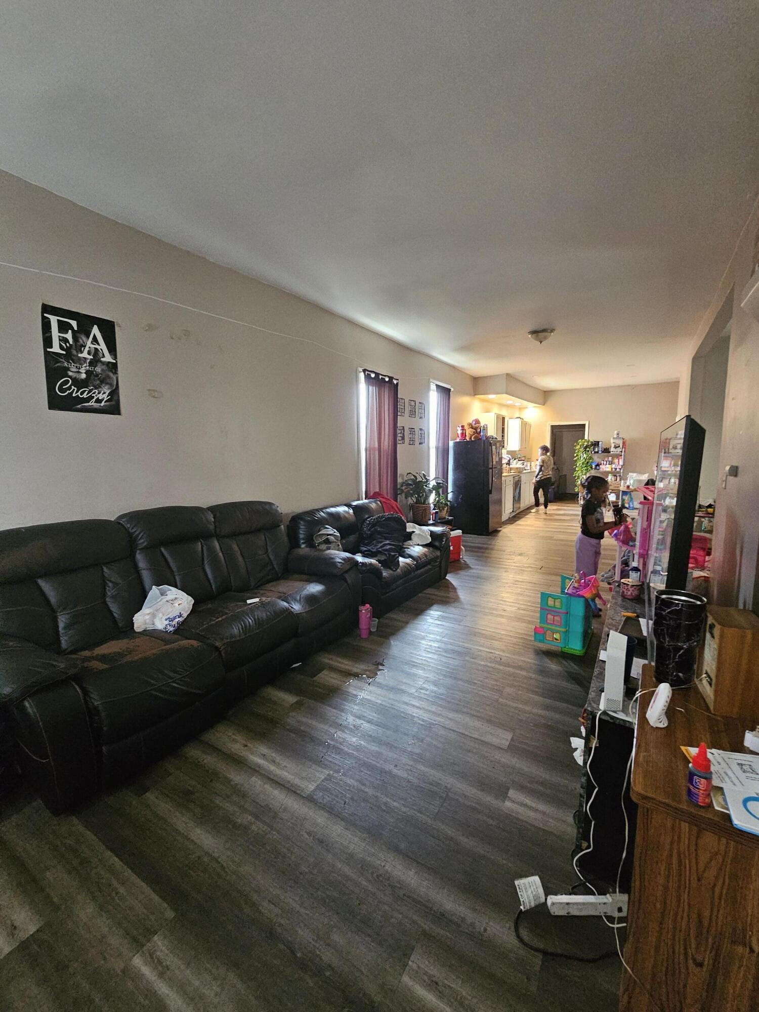 3905 Wabash Street Detroit, MI 48208 - Photo 3 of 15 20260320_120822