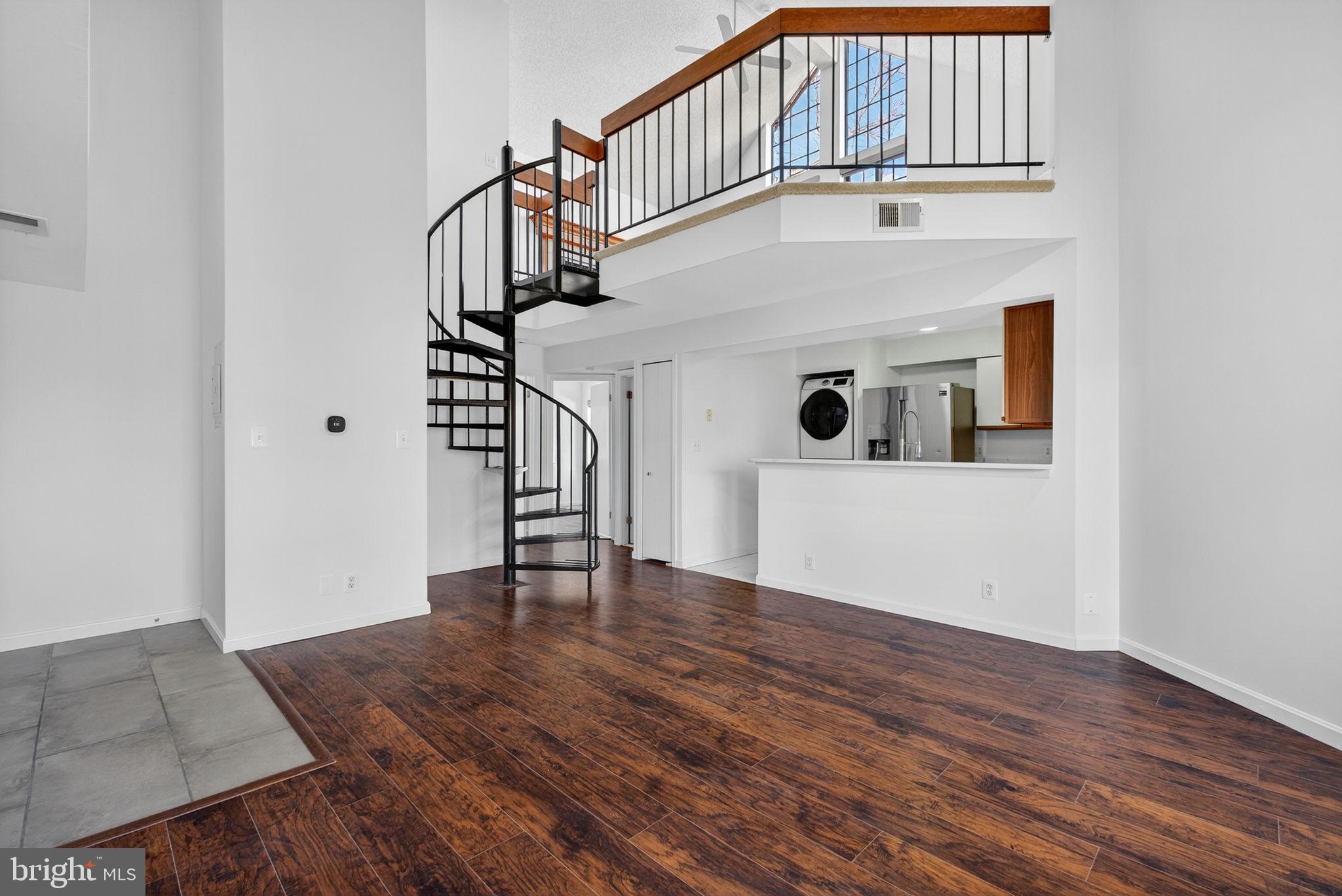 6017 Curtier Drive, Unit F Alexandria, VA 22310 - Photo 2 of 25