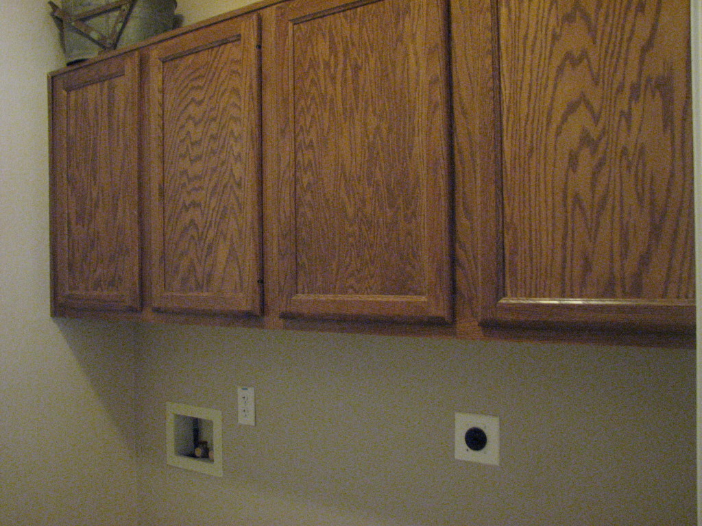 186 East Smoke Tree Road Gilbert, AZ 85296 - Photo 13 of 16 LAUNDRY ROOM