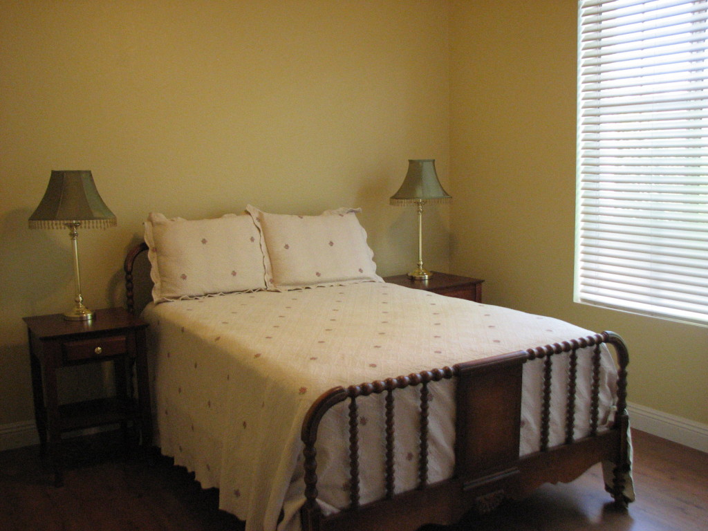 186 East Smoke Tree Road Gilbert, AZ 85296 - Photo 14 of 16 BEDROOM