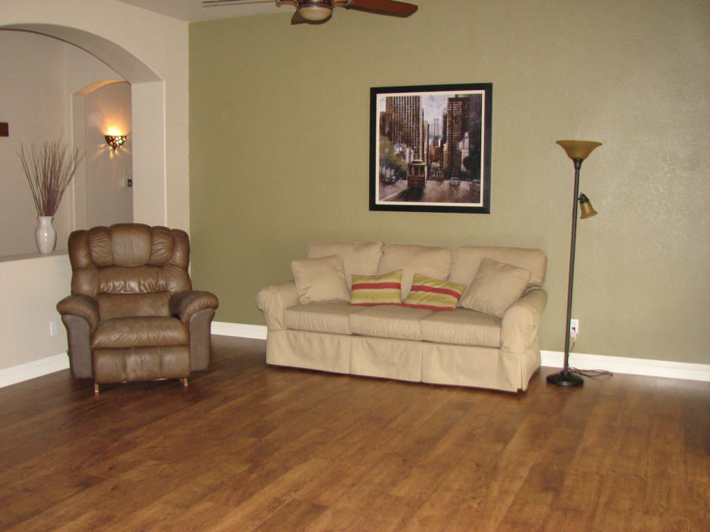 186 East Smoke Tree Road Gilbert, AZ 85296 - Photo 10 of 16 DINING ROOM